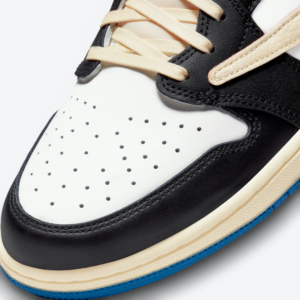 Jordan 1 Low Fragment x Travis Scott