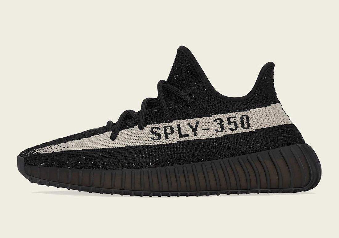 Yeezy Boost 350 V2 Oreo 2022