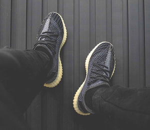 Yeezy Boost 350 V2 'Carbon'